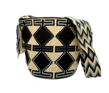 Wayuu bag hand-woven by members of the Colombian indigenous tribe 1045