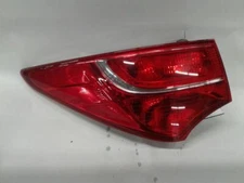 Driver Tail Light SWB Sport Incandescent Bulb Fits 13-16 SANTA FE 830620