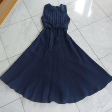 USED GUCCI NAVY SLEEVELESS DRESS ACCEPTABLE