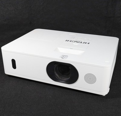 Hitachi 5000 Lumens CP WU5500 WUXGA 3LCD Projector 3773 Lamp Hours