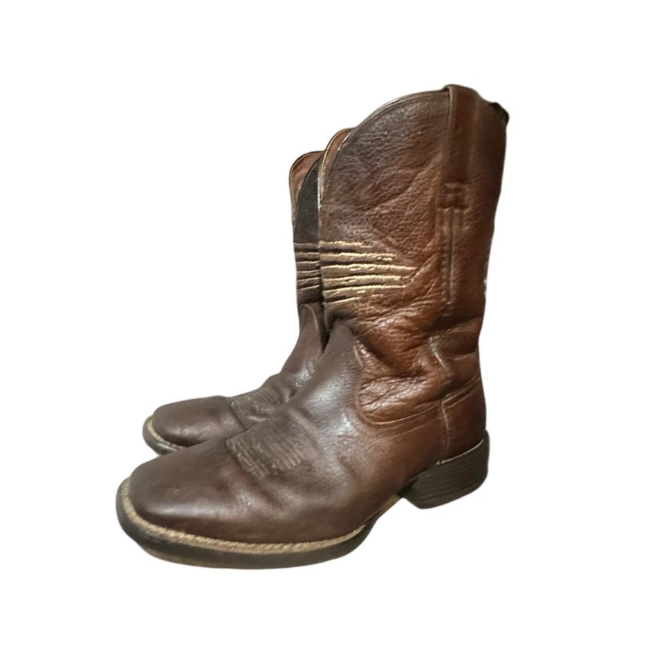 Ariat Hombres Deporte Todo País Acantilado Marrón Puntera Cuadrada Botas Patrióticas Talla 9.5 D EE. UU. Foto 2 de 4