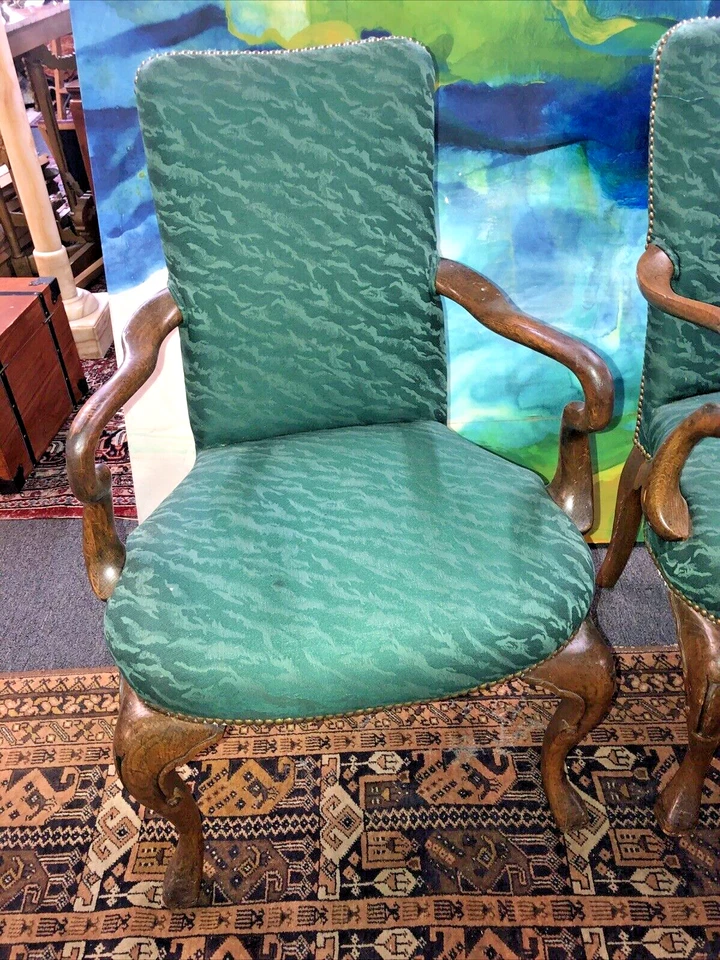 Par de sillones estilo reina Ana caoba maciza  Foto 3 de 4