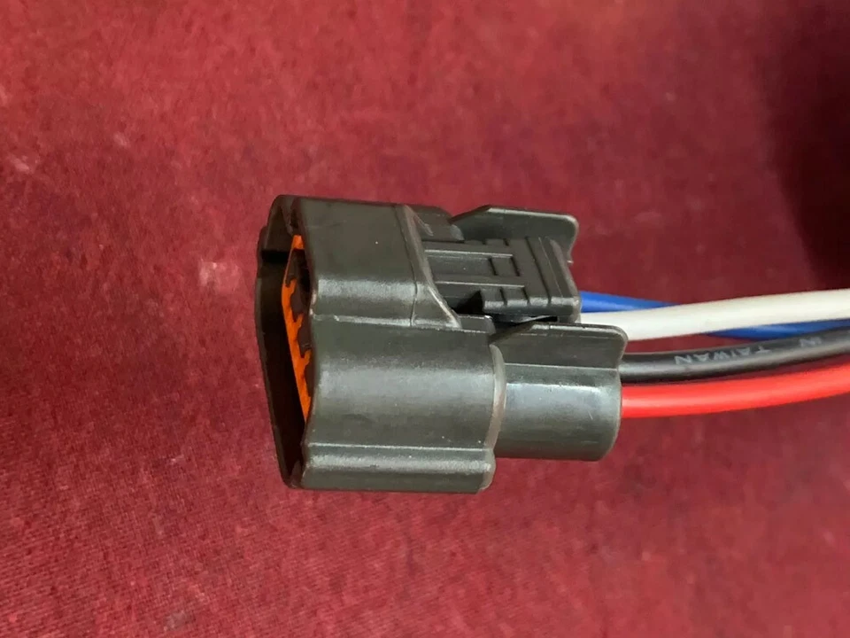 CONECTOR ENCHUFE ARNÉS COLETA ALTERNADOR PARA NISSAN MURANO V6 2003-2007 3,5 L Foto 3 de 4