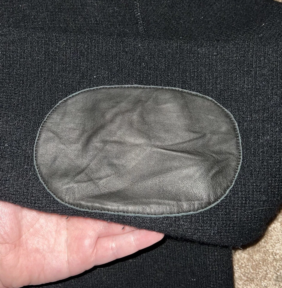 Men’s Polo Ralph Lauren 100% Wool Black Leather Elbows 1/2 Zip Pullover Large - Image 2 of 4