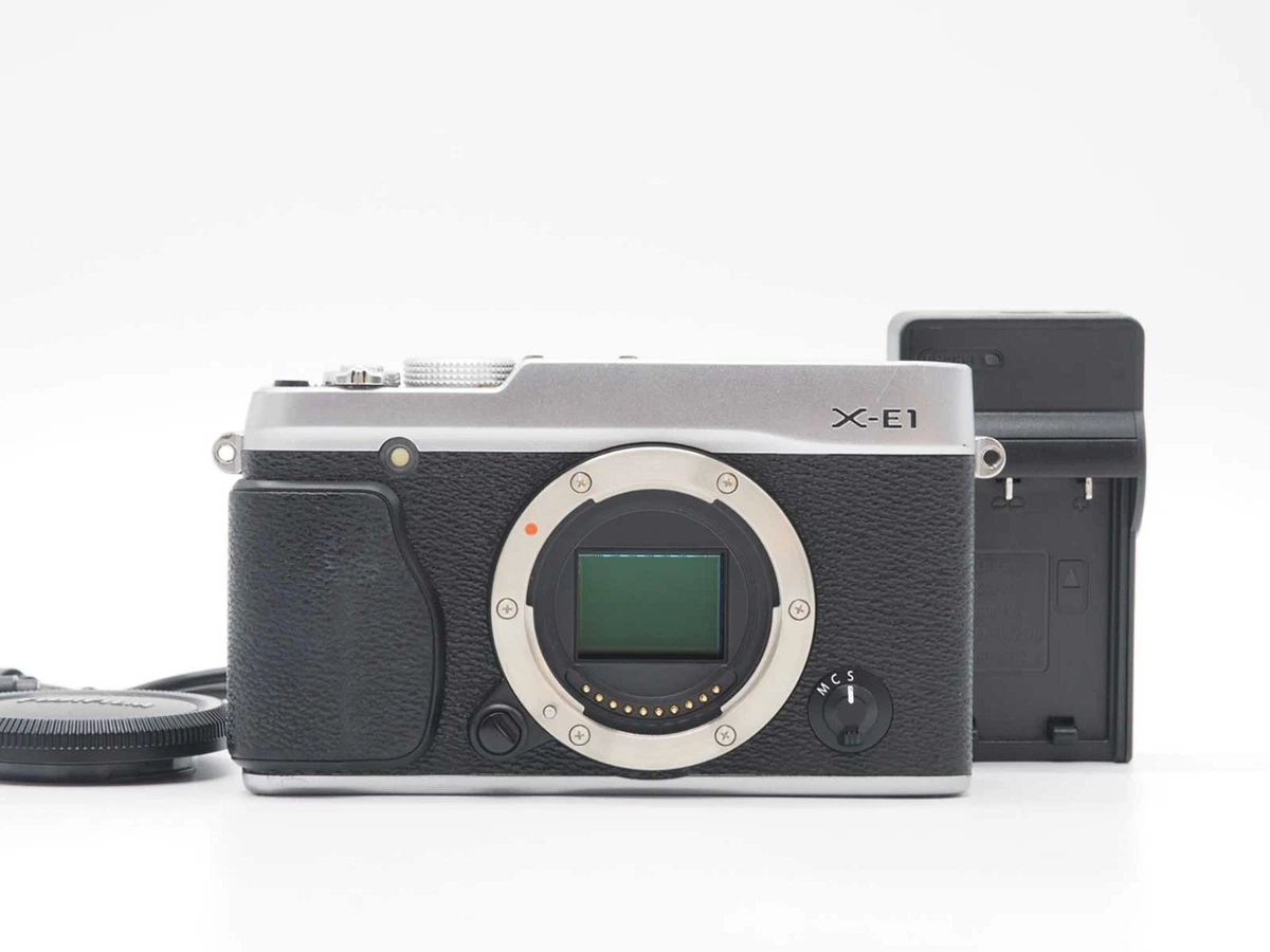 Fujifilm X-E1 Appareil Photo Numérique Hybride - 16,3 MP - Noir - Boîtier Nu - Occasion