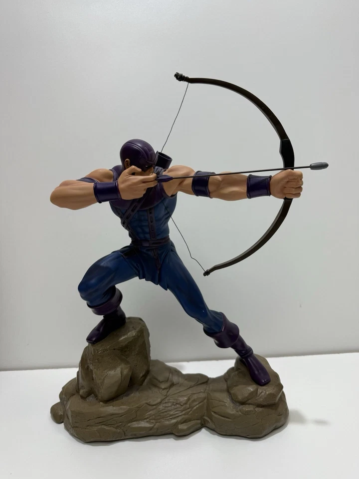 Marvel Hard Hero - Estatua de pose de acción de ojo de halcón - Edición limitada # 0097/1000 con caja Foto 2 de 4