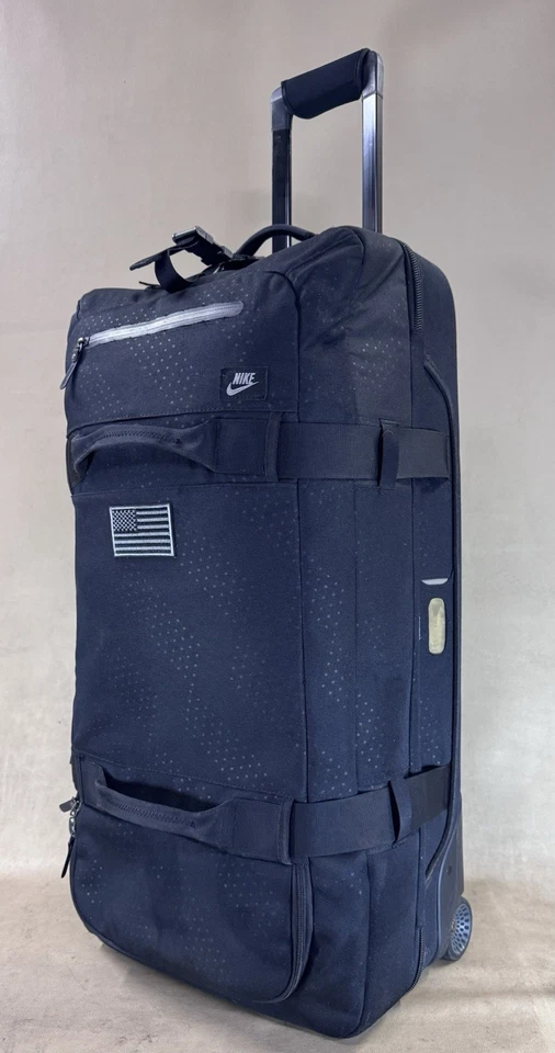 Nike FIFTYONE49 Black 32”Upright Wheeled Bag Roller Suitcase Luggage PBZ278-001 - Image 3 of 4