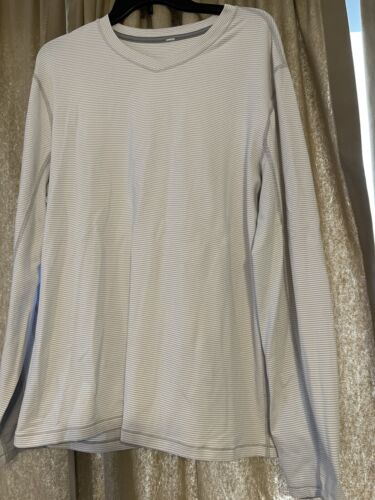 Men's Lululemon Long Sleeve T Shirt Pullover V Ne… - image 1