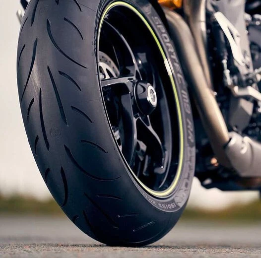 CONJUNTO DE PNEUS METZELER SPORTEC M9 120/70ZR17 & 190/50ZR17 YAMAHA DUCATI APRILIA - Imagem 2 de 2