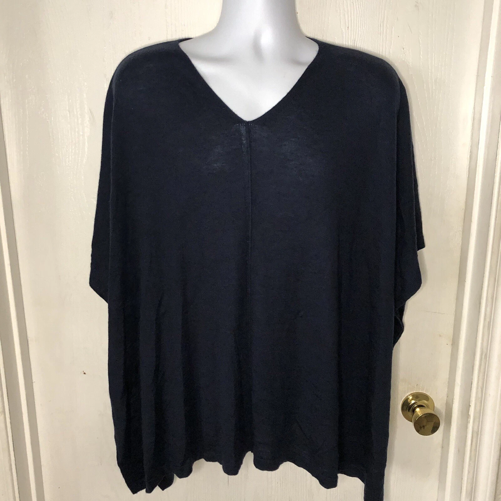 New! J Jill Womens Navy Blue Poncho Shawl One Size Merino Wool Preppy Layering
Opens in a new window