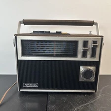 Vintage Soundesign 2544 Radio Am/Fm ( Untested/4 Parts Or Not Working )
