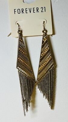 Forever 21 Trendy Triangle With Tassel Earrings Earrings￼