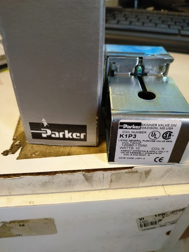 PARKER K1P3 REPLACEMENT COIL WITH JUNCTION BOX NEW IN BOX
