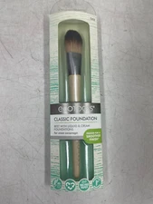 EcoTools Classic Foundation Makeup Brush, For Liquid & Cream Foundation, Streak