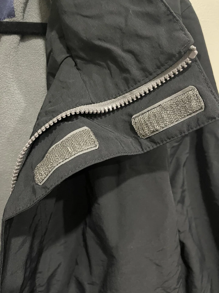 Lands End Mens Insulated Jacket Size L Hooded Black Waterproof E. Condition - Image 4 of 4