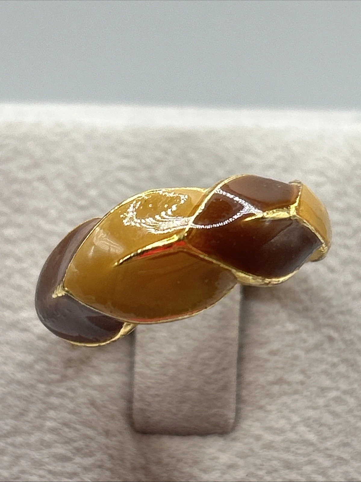 Bague vintage fantaisie Doré Marron Et Jaune . Taille 53