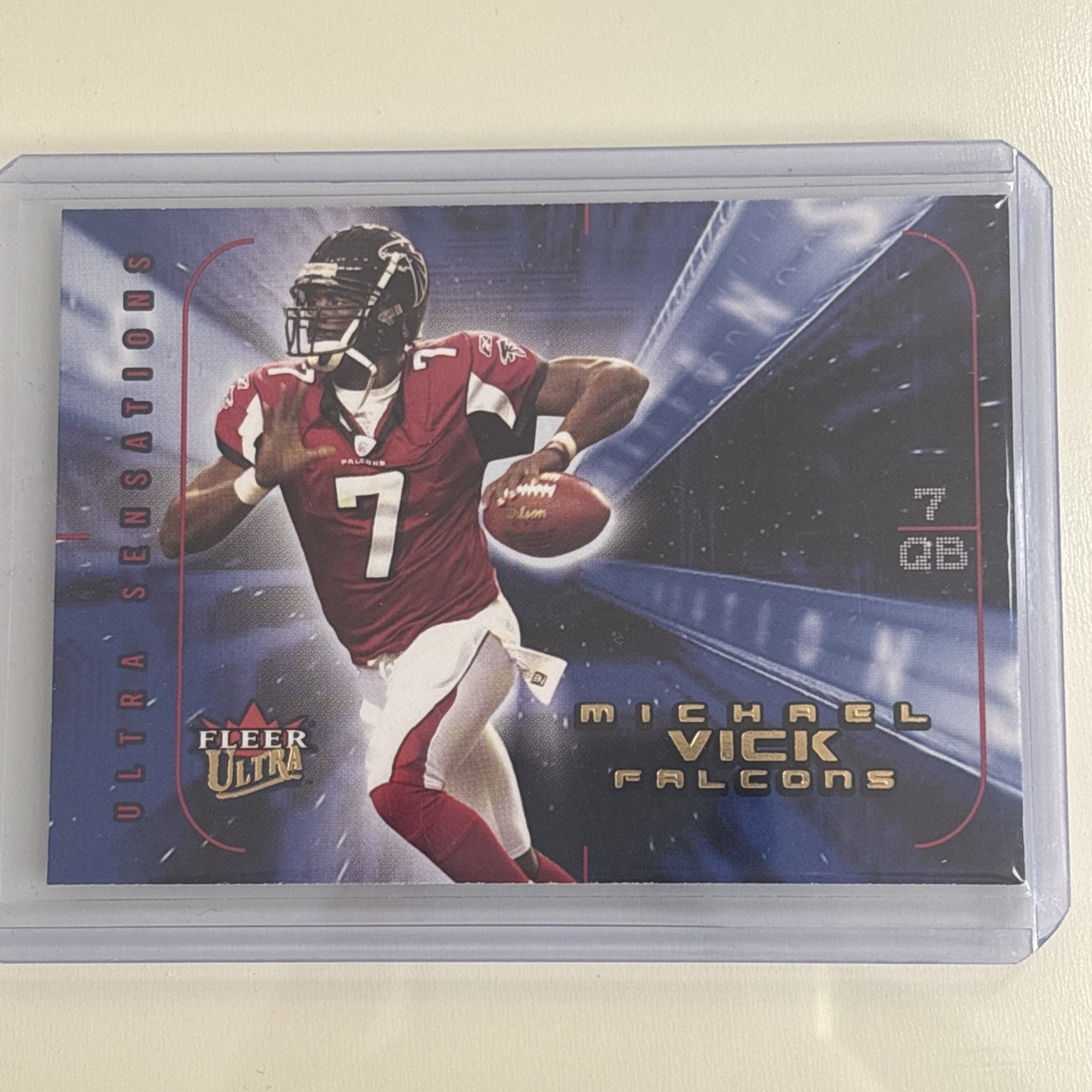 2005 Fleer Ultra Ultra Sensations Michael Vick #8US 3n7
