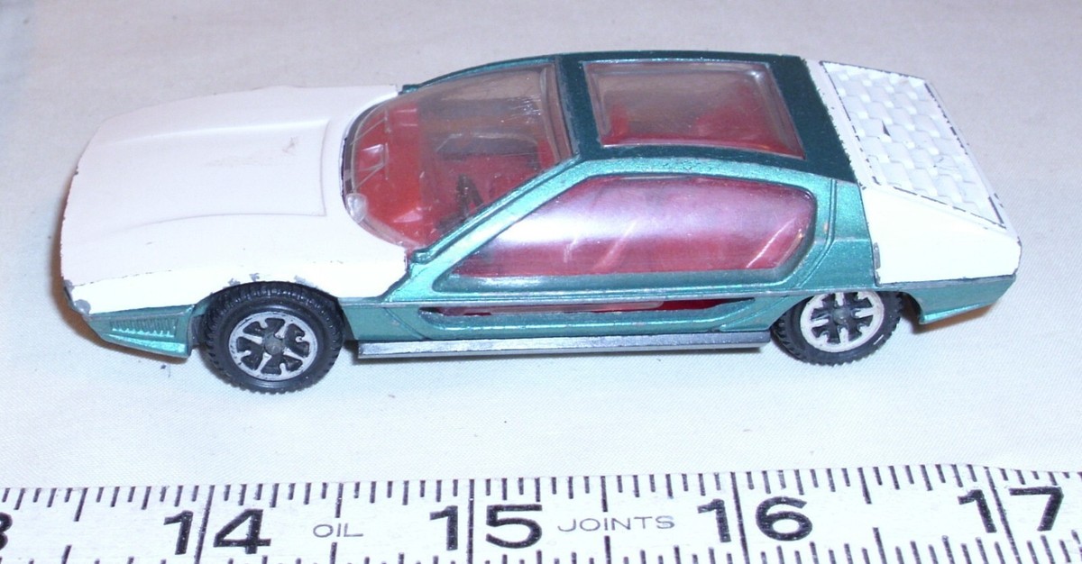 DINKY TOYS LAMBORGHINI MARZA CAR 1960s DIE-CAST MODEL TOY ENGLAND