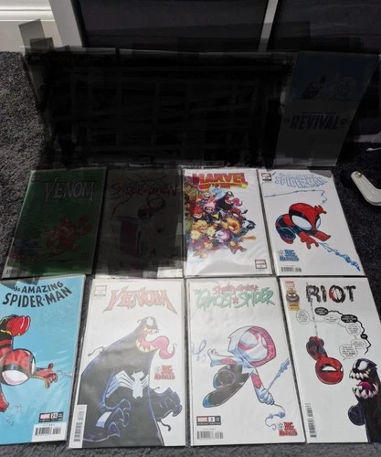 skottie young 6 comics,. Big marvel.  Spider-Man,  spider gwen and venom