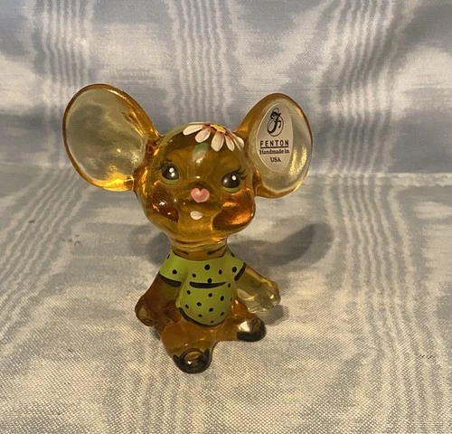 Vintage Rare Fenton Hand Paint Amber Glass Mouse Figurine     USA