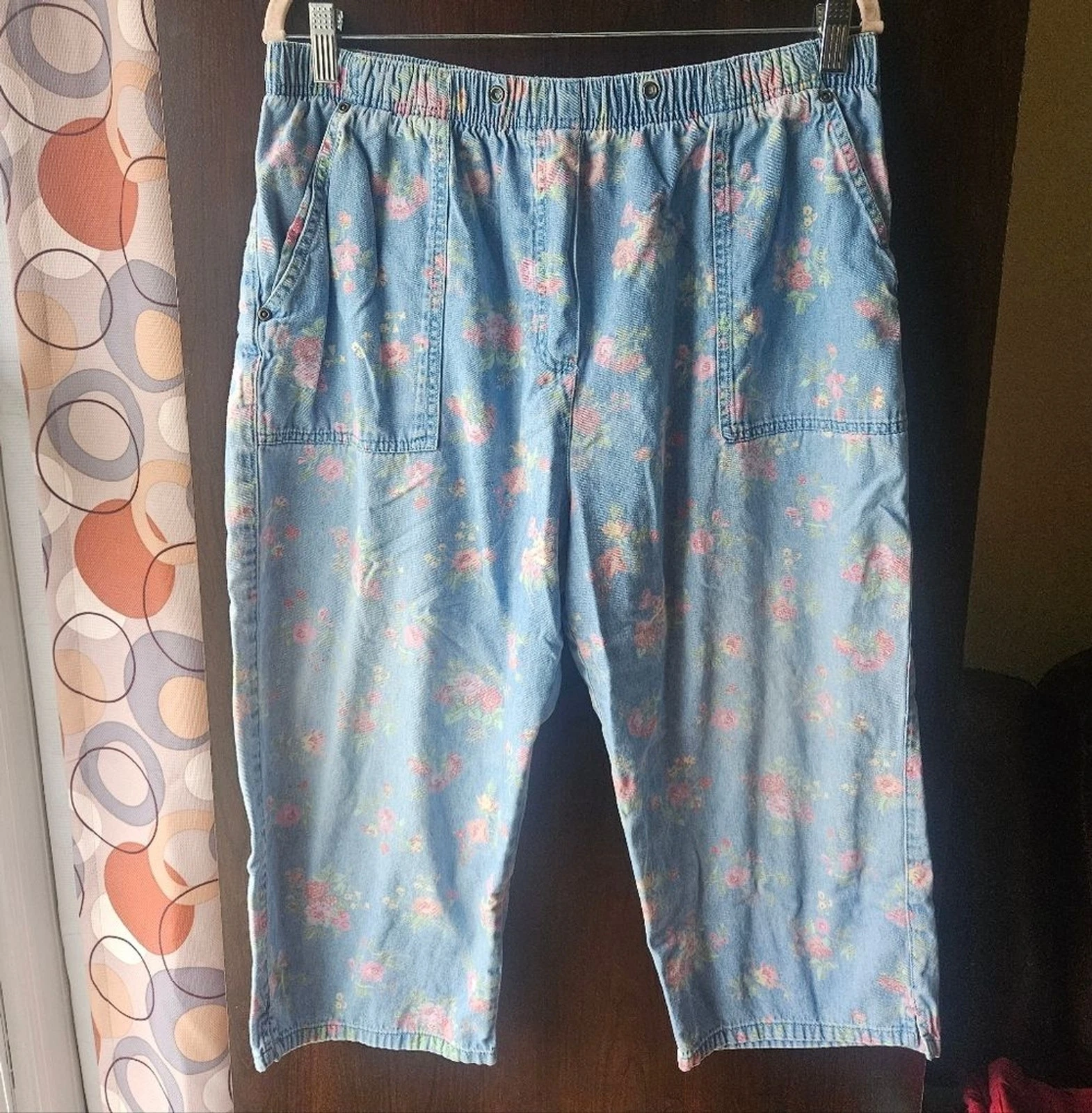 Classic Elements Floral 100% Cotton Capri Pants