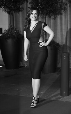 Actress HAYLEY ATWELL Classic Publicity Picture 05 Poster Photo Print 4x6