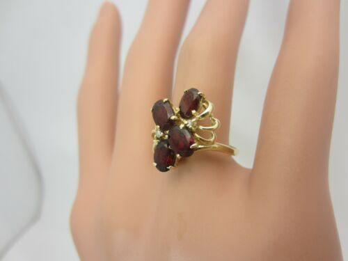 Anillo Vintage De Oro Amarillo De 14K Con Granate Y Diamante - Imagen 3 de 10