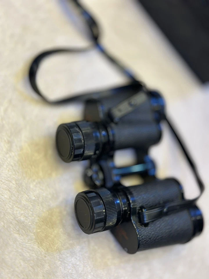 original crown Binoculars triple tested 8*30 fielde 7.5 منظار التاج الاصلي - Image 3 of 4