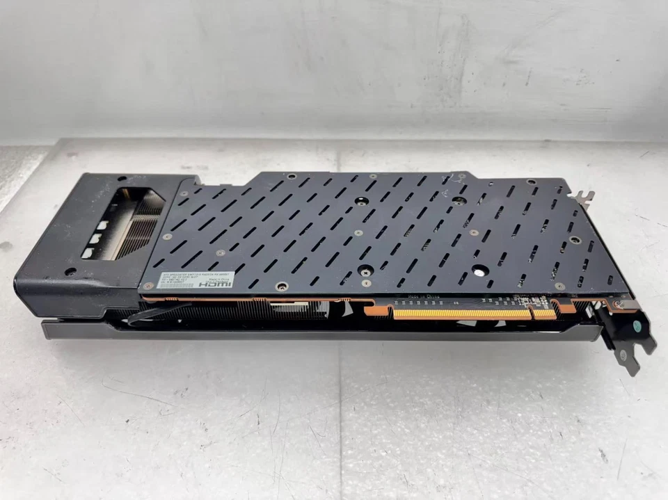 XFX Speedster SWFT 319 Radeon RX 6800XT Core 16G GDDR6 HDMI 3XDP  RX-68XTAQ V2.0 - Image 3 of 4