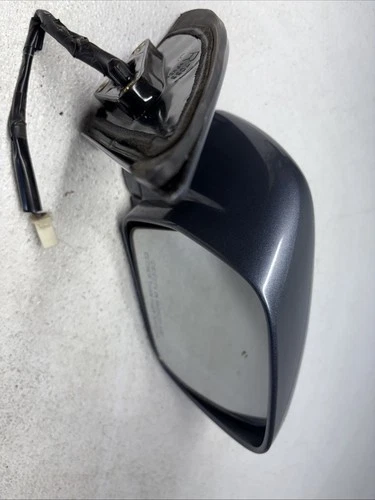 2001-2007 TOYOTA HIGHLANDER RIGHT PASSENGER SIDE REAR VIEW MIRROR OEM E4012142