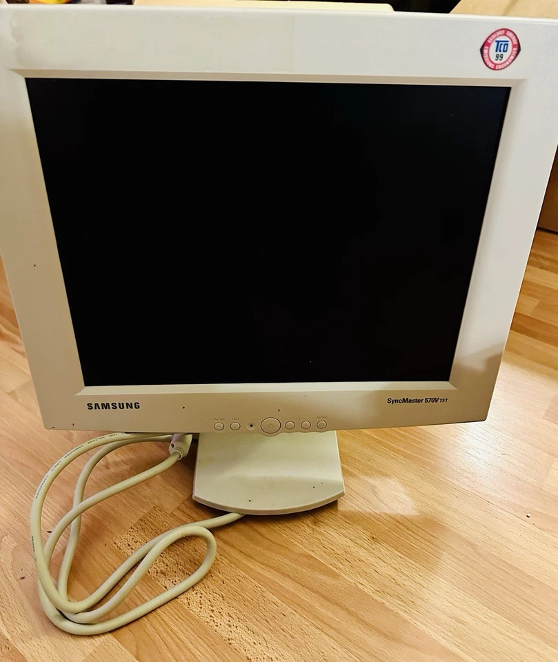 RARE IN BOX! Samsung Syncmaster 15” LCD Monitor 570v tft 1024x768 - Image 3 of 4