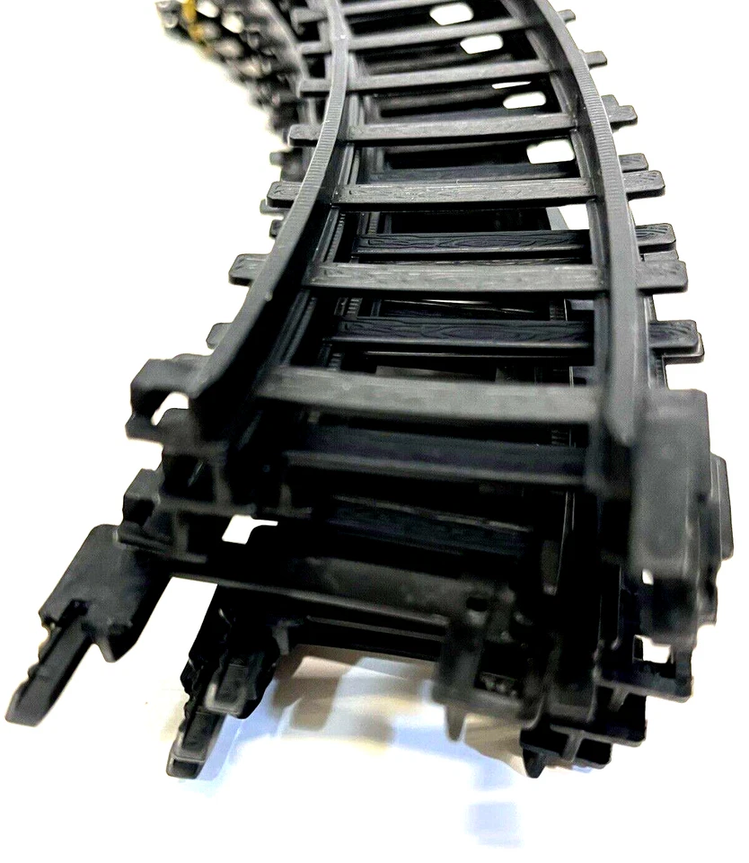 Eztec 4 x Curve Train Tracks - Image 2 of 3