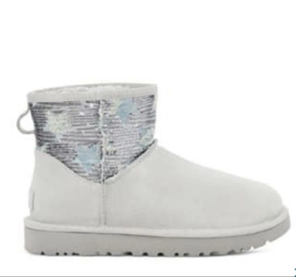 Bota UGG Clásica Mini Lentejuelas Estrellas Nueva Sin Caja Talla 6 Foto 3 de 4