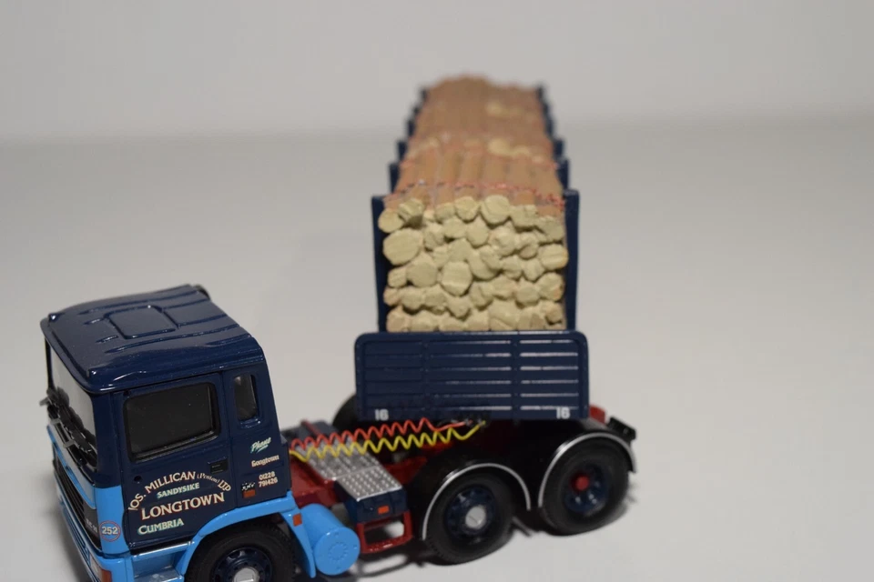 CAMION B9 1:50 CORGI CC11905 ERF EC 11 EC11 AVEC REMORQUE BÛCHE BOIS MILLICANS - Photo 4/4