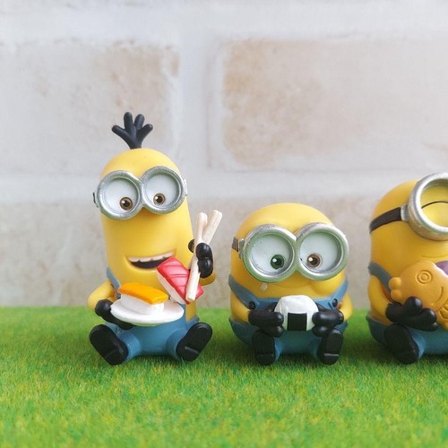 Takara Tomy Minions Mogumogu Fig. COMPLETE SET 4 Types Japanese Food Figures - Picture 3 of 4