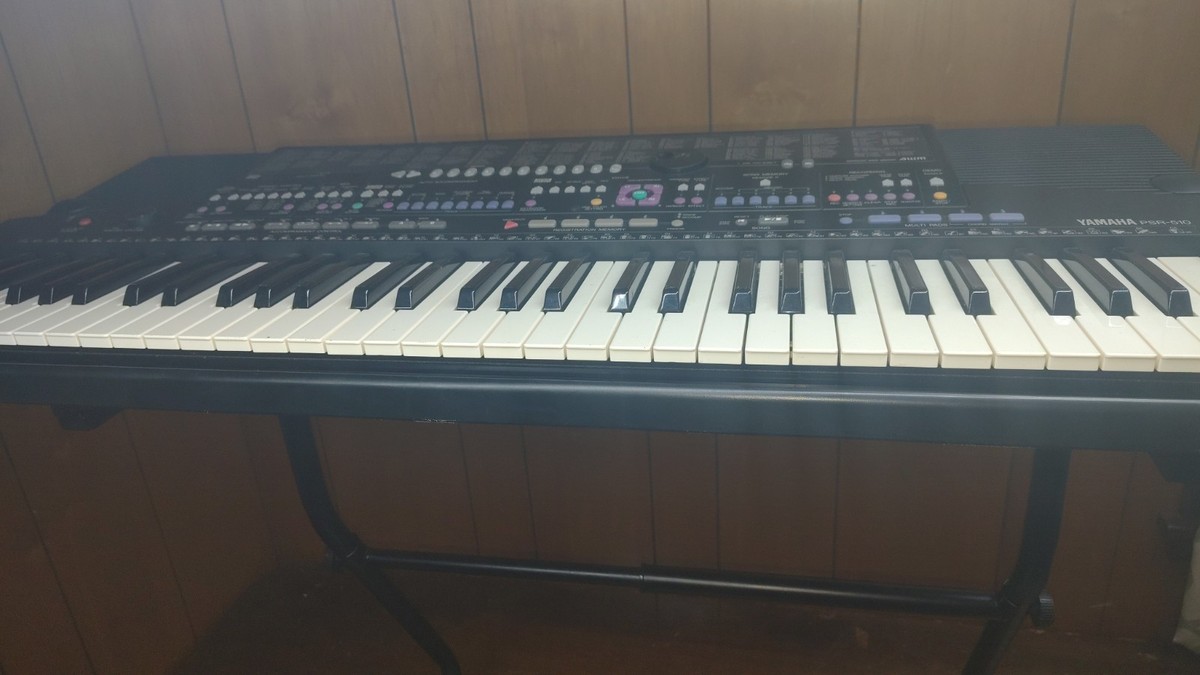 Yamaha PSR-510 61-Key MIDI Portable Keyboard Synthesizer - Black