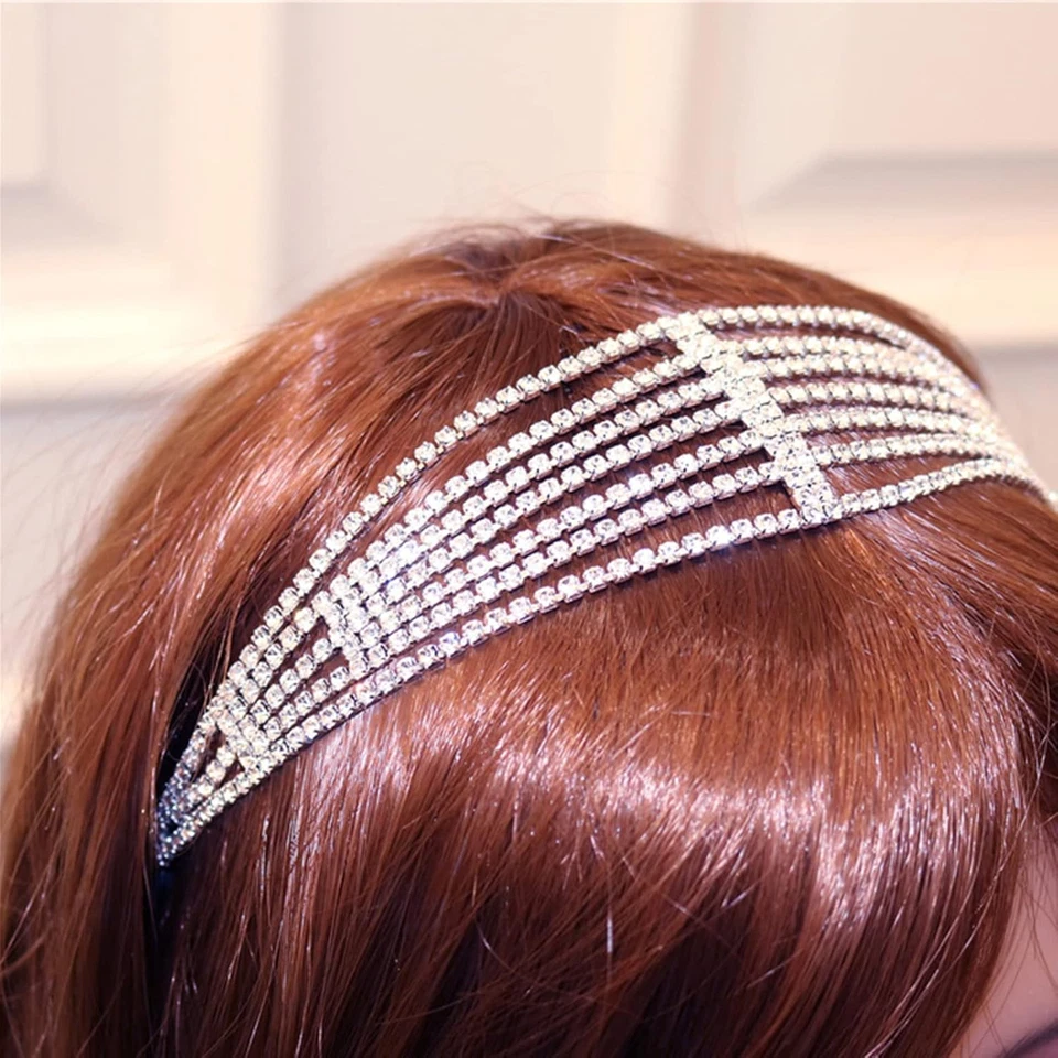 Catena Con Testa Di Strass in Argento, Fascia in Cristallo Elastico Multistrato  - Immagine 2 di 4