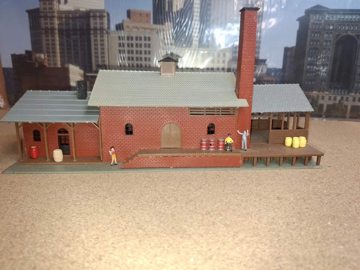 17 Years and Up POLA HO Model Railroad Buildings, Tunnels