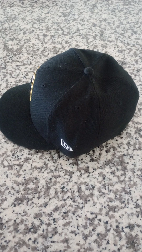 BOSTON BRUINS NEW ERA 5950 MENS SIZE 7 3/8 HAT - Image 2 of 4