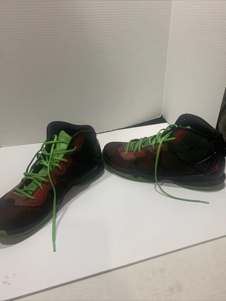 NIKE Size 11.5 Jordan Super Fly 4 Marvin The Martian. 768929-006 EUC Sneakers - Image 2 of 4