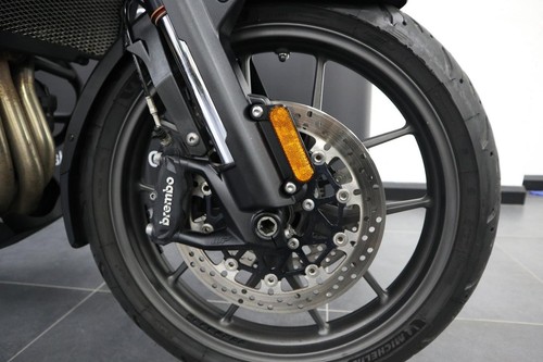Triumph Tiger Explorer XRX. 2 Owners, Genuine Triumph Metal Side Boxes - Picture 13 of 15