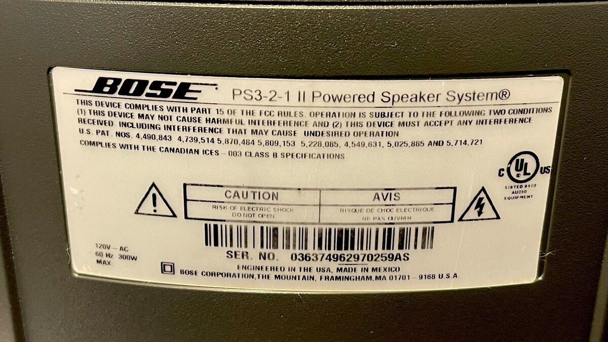 BOSE AV3-2-1 Series II DVD Media Center PS3-2-1 II Powered BOSE AV3-2-1 Series II DVD Media Center PS3-2-1 II Powered