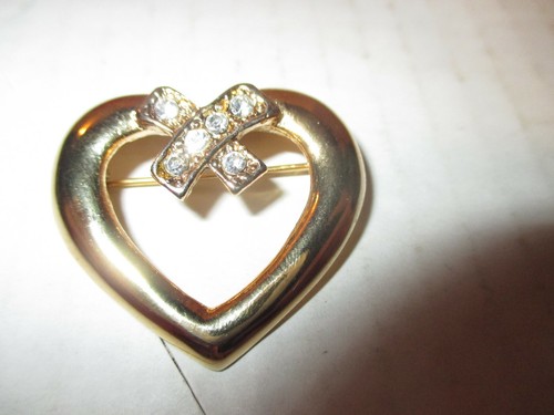 Vintage Heart shaped Clear Rhinestone Brooch/Pin - Picture 2 of 7