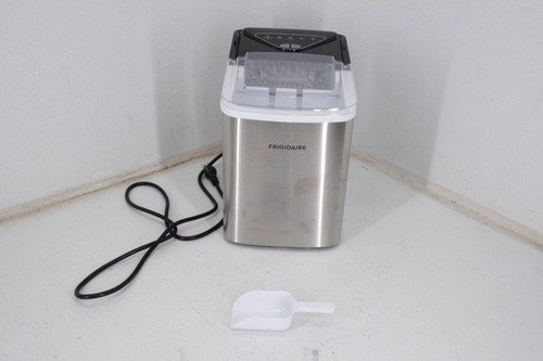 Frigidaire EFIC108-SILVER Counter Top 