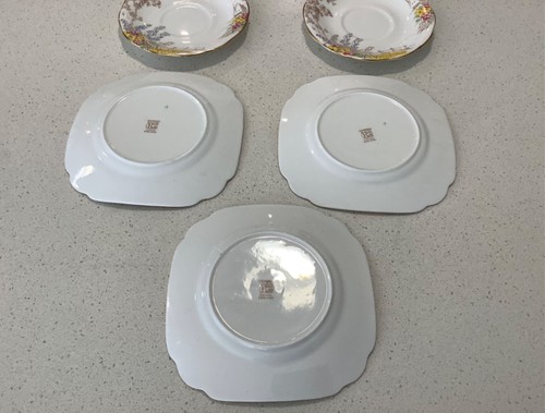 BELL HAND PAINTED DECORATIVE MEMORIES FINE BONE CHINA PLATES - Foto 7 di 8