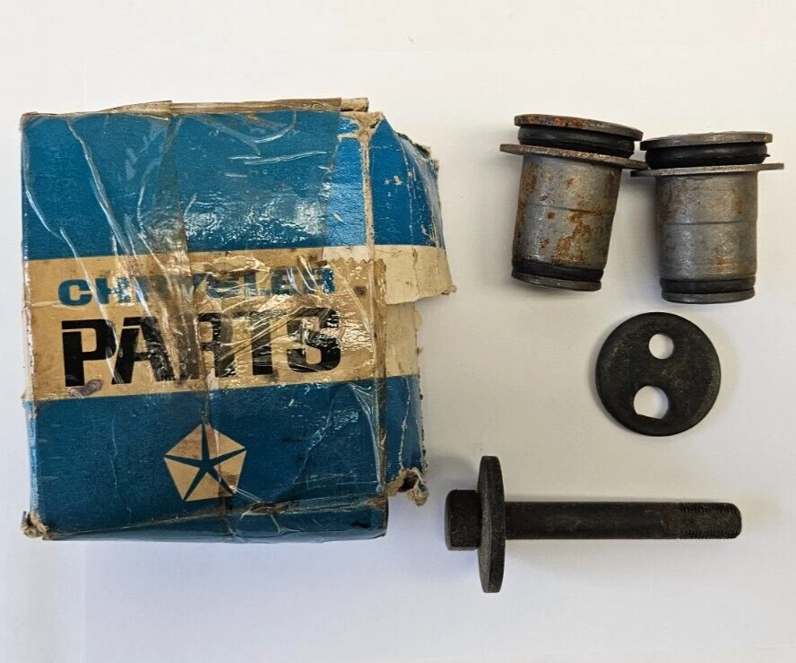 1965 - 1968 年普利茅斯上控制臂支架衬套和凸轮套件 NOS 2525070 — 第 3/4 张图片