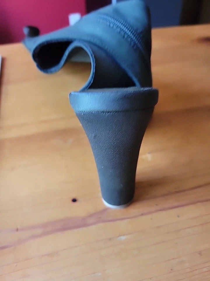 Botas BAMBOO Limelight 62S hasta el muslo talla 7 en caja gris oscuro/verde Foto 3 de 4