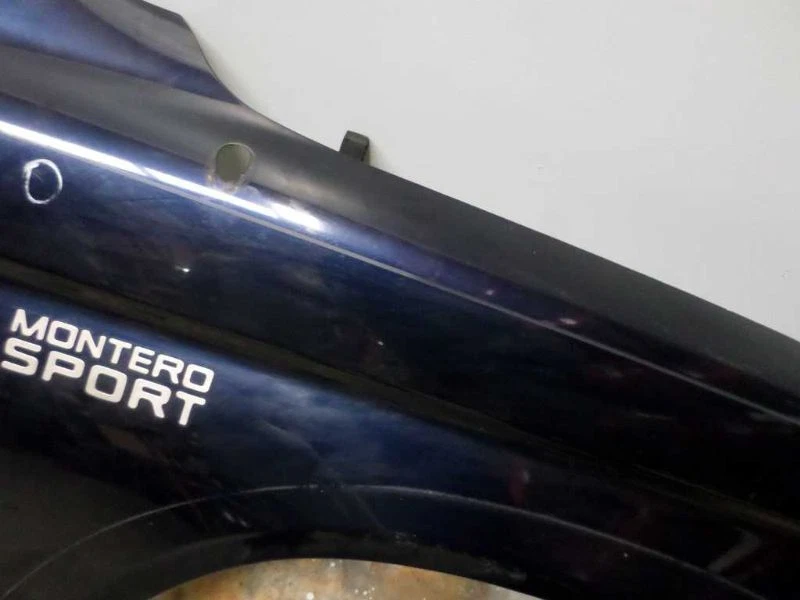 00 01 02 03 04 Mitsubishi Montero Sport Right Passenger Front Fender Panel 8681 - Image 3 of 4