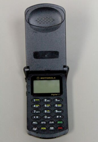 Téléphone portable à rabat numérique Motorola StarTAC ST7797 ZFDA SUGG1768BA H5 29057B 00 - Photo 1 sur 10