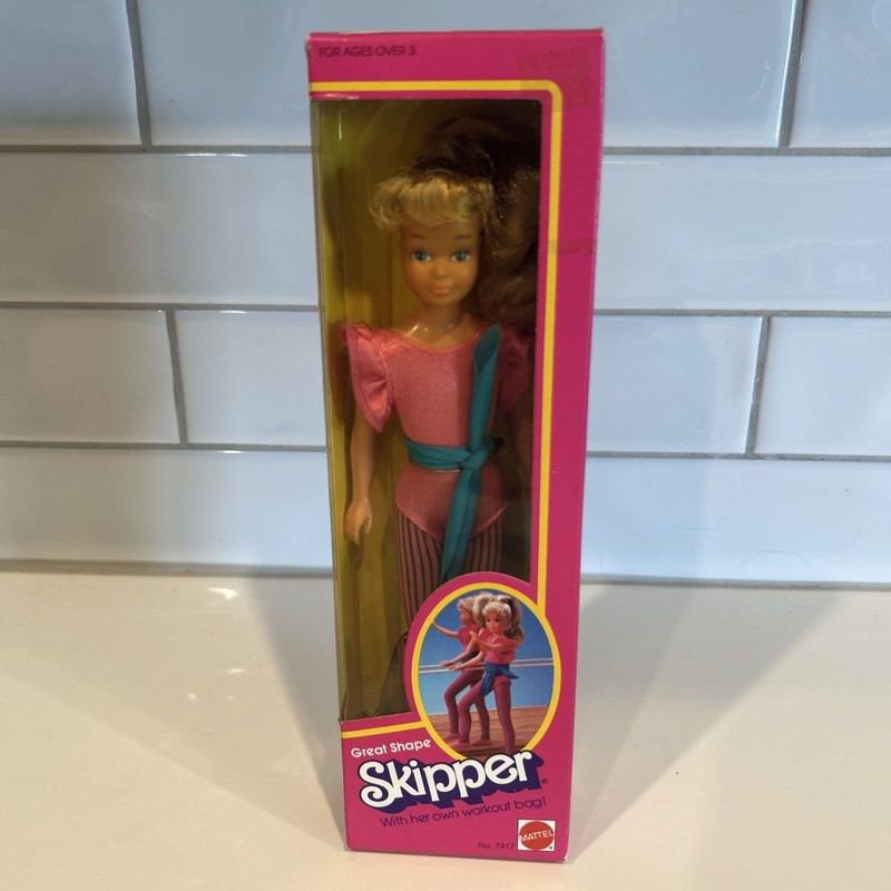 VINTAGE 1983 GREAT SHAPE SKIPPER BARBIE DOLL MATTEL # 7417 NEW N BOX NRFB